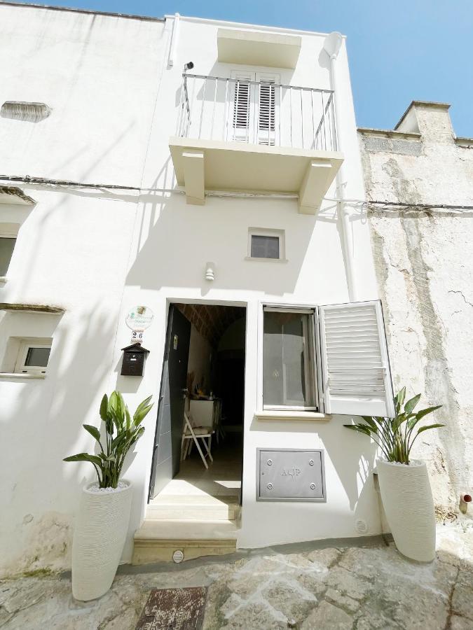 Mediterraneo House- Casa Nel Centro Storico 马蒂诺 外观 照片