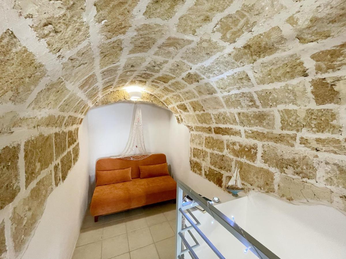Mediterraneo House- Casa Nel Centro Storico 马蒂诺 外观 照片