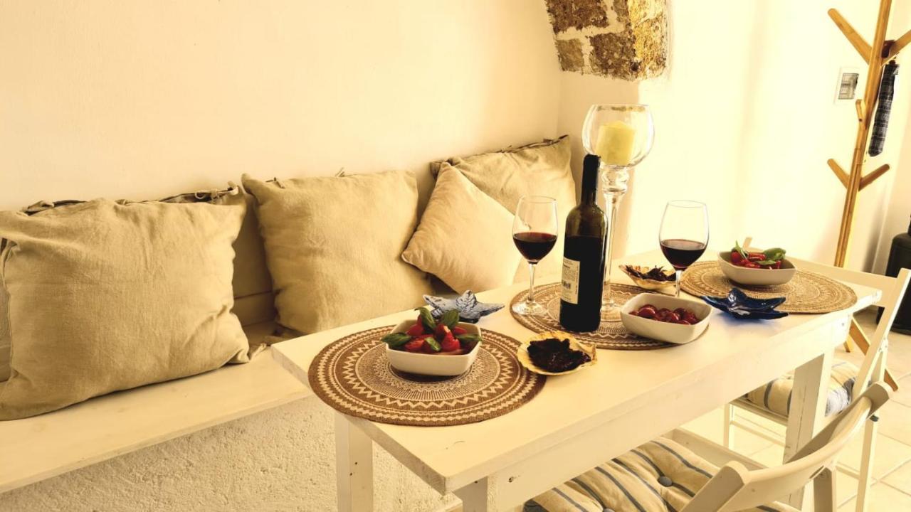 Mediterraneo House- Casa Nel Centro Storico 马蒂诺 外观 照片
