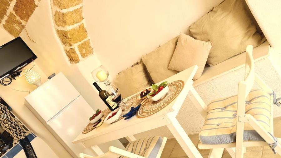 Mediterraneo House- Casa Nel Centro Storico 马蒂诺 外观 照片